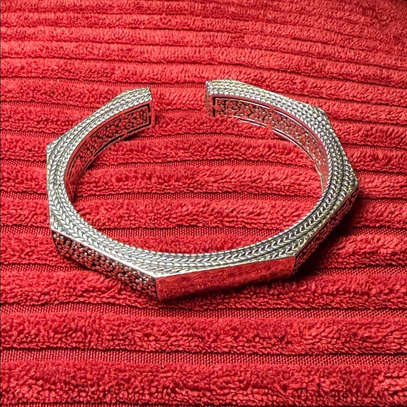JAI John Hardy Sterling Silver Geometric Textured Cuff 54g